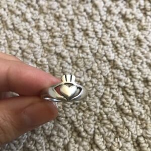 CLADDAGH RING